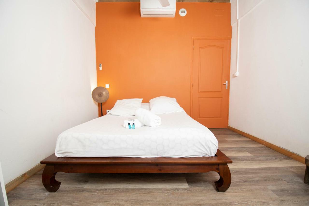 Le Zinzin Hotel Saint Pierre Esterno foto